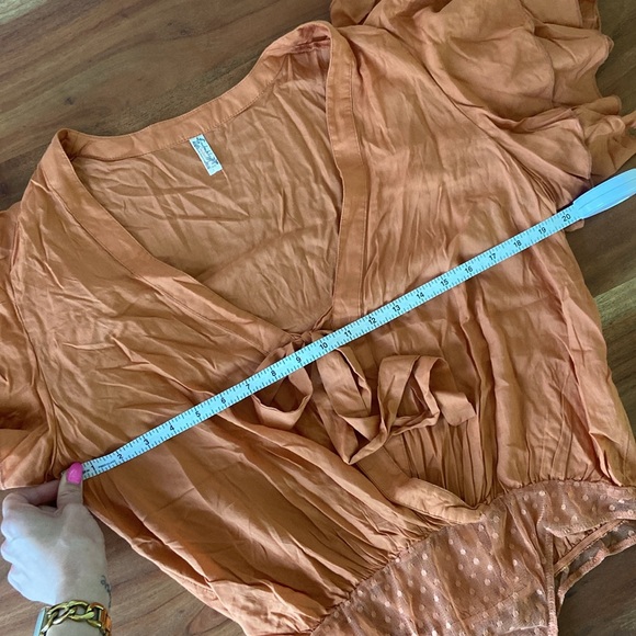 Free People Call Me Later bodysuit ruffle sleeves deep v copper flouncy medium - Picture 13 of 16